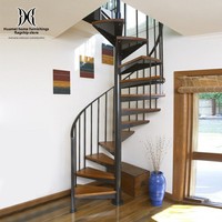 Escalier en colimaçon rotatif Hua Die, double étage, style européen moderne et simple, en acier et bois, personnalisable, pour usage domestique