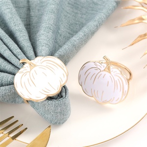 Petit porte-serviette en métal de luxe pour décoration de table de restaurant en or blanc argent pour décoration de table de fête en forme de citrouille - Product Image 4