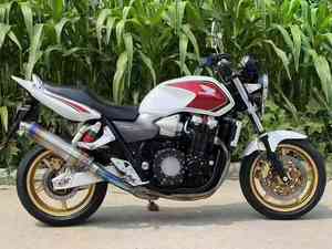 Motocyclettes d'occasion Honda <span class=keywords><strong>CBR</strong></span> <span class=keywords><strong>1300</strong></span>, moto de sport rétro, moto de voyage, catégorie vintage pour des trajets décontractés - Product Image 4