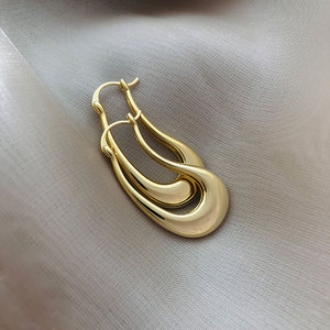 Pendientes de forma única geométricamente irregulares pendientes de oro de 14K chapados en cobre de alta calidad - Product Image 1