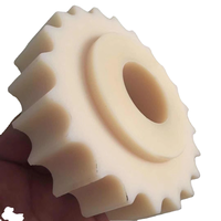 Engrenage externe denté de précision en plastique moulé par injection PA66 Nylon POM, pignon de transmission à trou central, pièce de rechange, service OEM