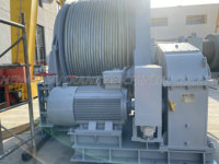 Résistant à l'humidité et à la poussière, bon chantier naval à régulation de vitesse utilisant un treuil électrique 25t 35t 50t pour les travaux de remorquage