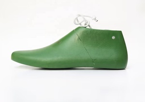 Zapatillas Planas de Plástico para Hombre - Product Image 3