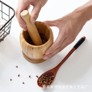 Écraseur d'ail en bois massif, mortier et pilon manuels en bois pour herbes et épices - Product Image 2