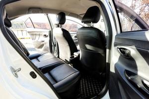 รถยนต์มือสอง ยี่ห้อโตโยต้า ยาริส L ปี 2022 เครื่องยนต์ 1.5 ลิตร CVT เบนซิน รถแฮทช์แบ็ก 5 ที่นั่ง พวงมาลัยซ้าย สภาพดี จาก JIBEN AUTO - Product Image 3