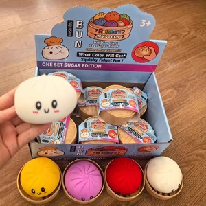 ของเล่นบีบคลายเครียดรูปอาหารเนื้อนุ่ม ยืดหยุ่นช้าๆ รุ่น Pu Squishy Expressions รูปทรงซาลาเปา/เกี๊ยว หลากสีสัน - Product Image 3