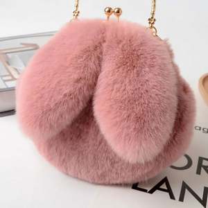 I-0172 Nouveauté Sac à main en peluche pour femme, style tendance, design mignon, bandoulière unique, 6 pouces - Product Image 2