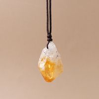 En gros Naturel Brésilien Citrine Pendentif Collier Cristal Pierre Brute Citrine Pierre Pendentif pour Bijoux Cadeau
