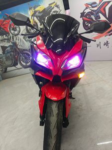 Motos d'<span class=keywords><strong>occasion</strong></span> <span class=keywords><strong>Kawasaki</strong></span> <span class=keywords><strong>Ninja</strong></span> 250, motos de course, motos sportives, motos à essence, excellent <span class=keywords><strong>prix</strong></span>. - Product Image 3
