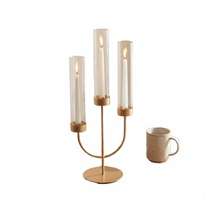 Candélabre en métal Sziqiqi Gold à 3 bras, finition givrée, avec bougeoir en verre, grande taille, pour la décoration de Noël à la maison, OEM Chine - Product Image 2