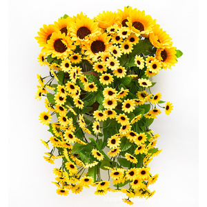 Tournesols artificiels à suspendre au mur, fleurs en soie plastique, décoration intérieure, accessoires de mariage, origine Chine - Product Image 5