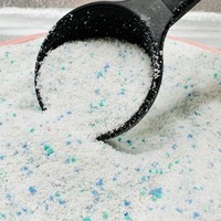 Lessive en poudre pour couleurs, lavage à basse température, bonne odeur, détachant