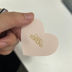 High Quality Gold Foil Cosmetic Packaging Vinyl <strong>Labels</strong> UV Custom <strong>Printed</strong> Holographic Logo Waterproof <strong>Bottle</strong> Stickers - Product Image 3