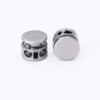 Embout de cordon à bascule en alliage de zinc personnalisable Bouton de manteau réglable Technique de placage à bascule en plastique pour accessoires de vêtements