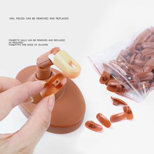 Ensemble de main d'entraînement pour la pose d'ongles pour débutants, doigt articulé mécanique prothétique avec base en plastique pour la formation - Product Image 2