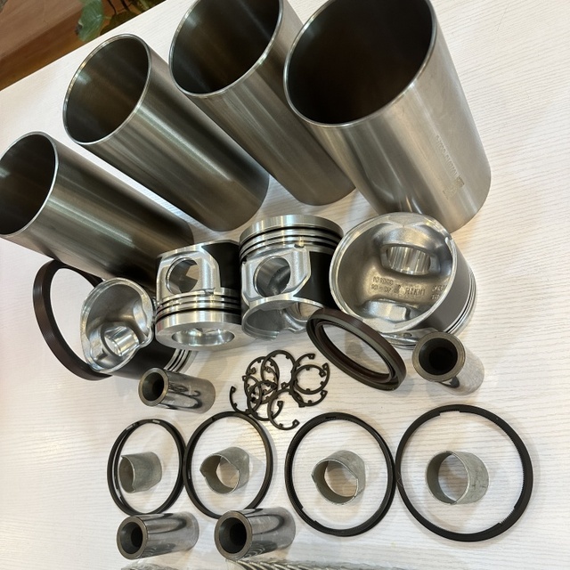 BF6M2012 BF4M2012 Piston Kit for Deutz Cylinder Liner Kit 04258457 04258367 04258455 Gasket Kit Engine Spare Part