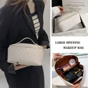 Wholesale Luxury Checkered Leather Personal Travel Cosmetic Organizer Makeup Storage Bags For Women