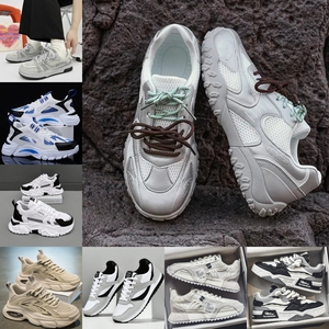 รองเท้ากีฬาผู้ชายขายดี รองเท้าลำลองแบบผูกเชือก แฟชั่นทันสมัย รองเท้าขายส่ง มีสินค้าในสต็อก - Product Image 4