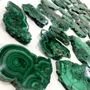 Vente en gros de cristaux de pierre brute de haute qualité, pierres précieuses vertes, plaque de cristal de malachite - Product Image 3