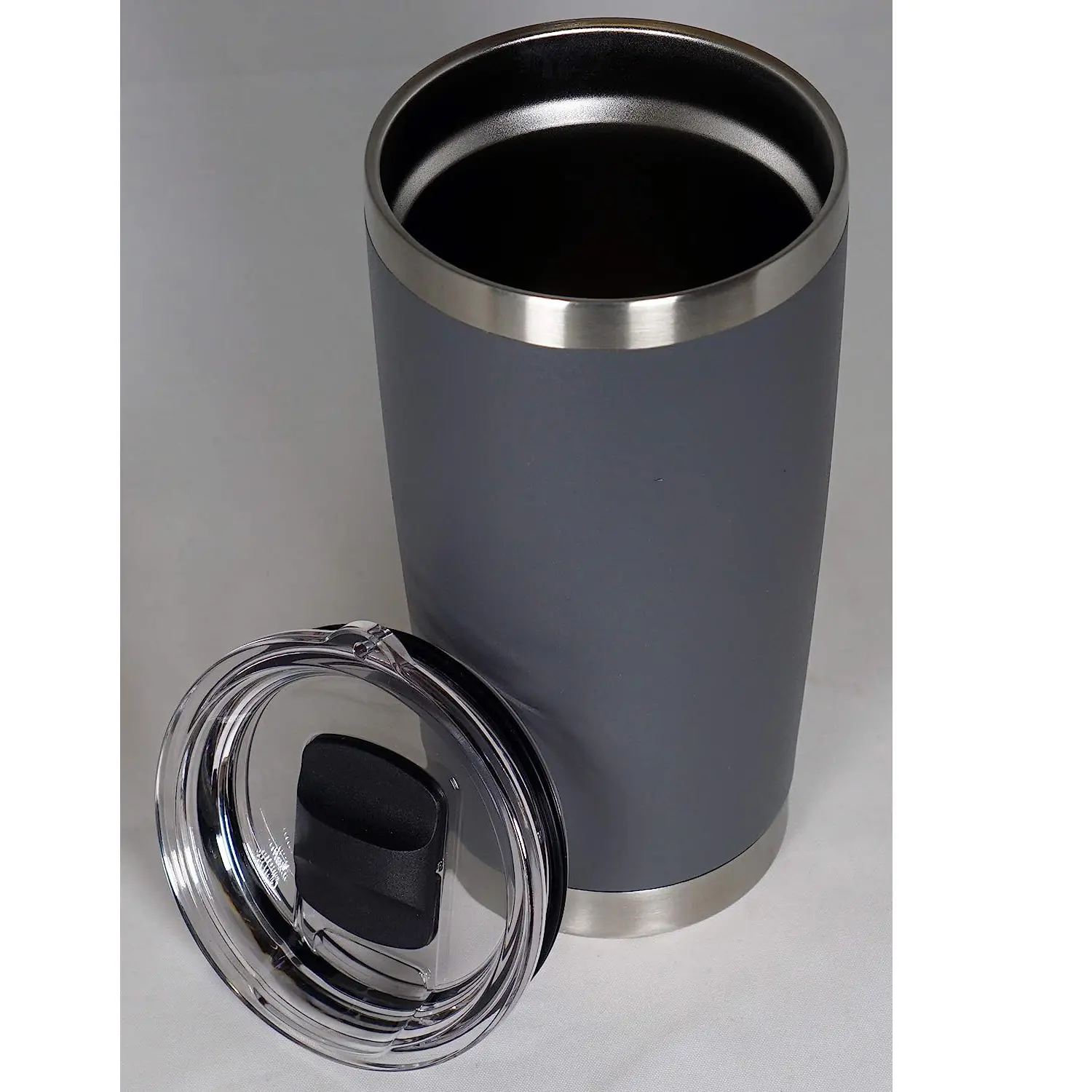 Wholesale Vacuum Insulated Stainless Steel Travel Mug Cup Powder Coated 20oz Tumbler With Magnetic Lid Custom Logo Yetys