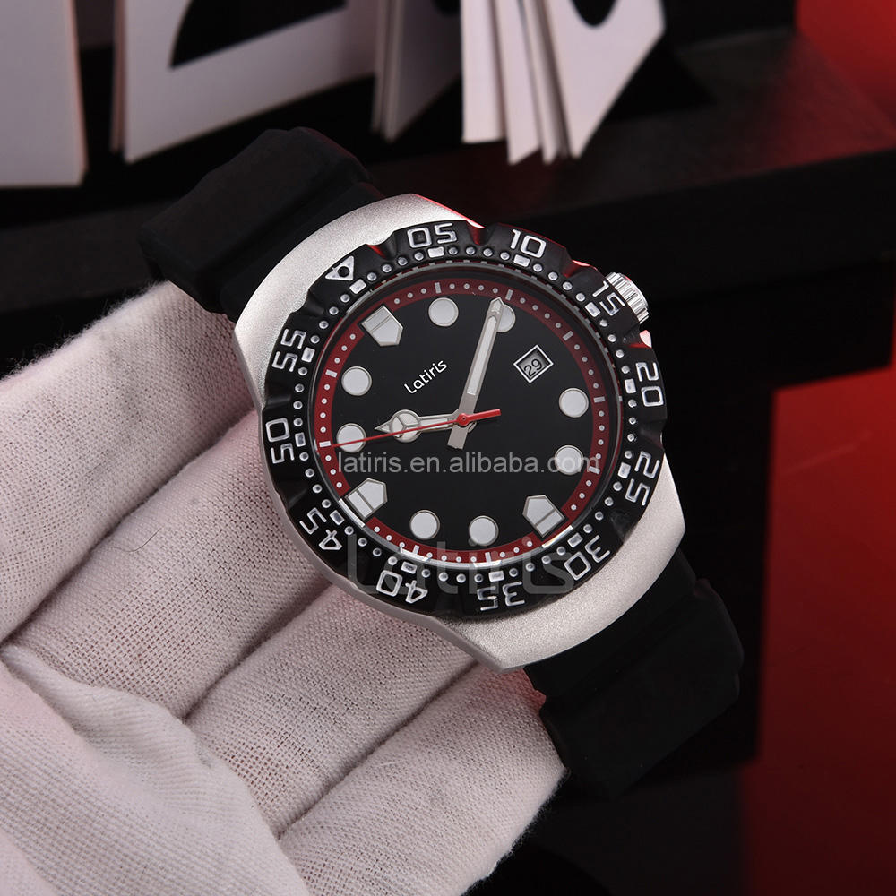 นาฬิกาสีดำสีเงินสีดำ