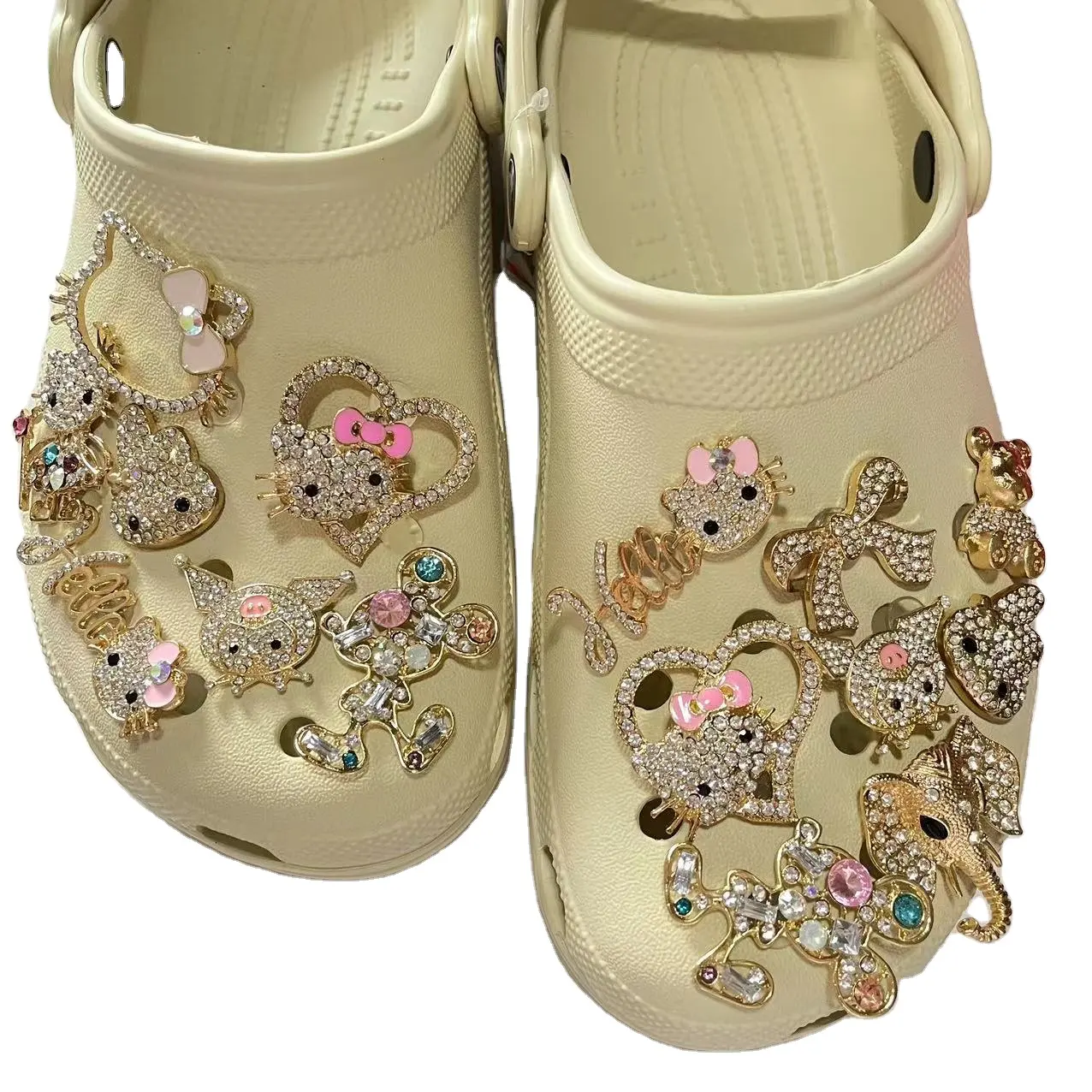 Vente en gros de sandale papillon personnalisée nouveau design sandale à lacets en métal breloques bling sabot de luxe décoration de chaussures diamant cristal