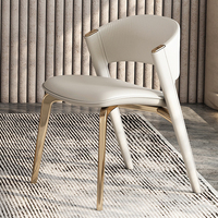 Chaise de salle à manger moderne et simple de style italien en acier inoxydable avec accoudoirs, en cuir microfibre de luxe léger pour la maison, le bar, l'appartement, la villa