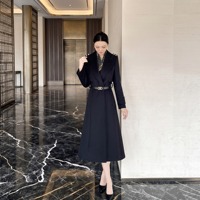 Ensemble de Costume Professionnel Formel pour Femme avec Col Cheongsam Bleu OEM ODM, Séchage Rapide, Polyester/Rayonne, Idéal pour l'Accueil Hôtelier et la Réception