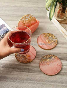 Nouveau design attrayant 2025 sous-verre rond en résine époxy avec ensemble de support sous-verre en résine avec ombre dorée à un prix abordable - Product Image 3