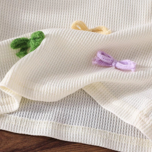 Ropa para Niñas de 4 a 7 Años, Blusa con Lazo Exquisito, Pantalones Cortos de Mezclilla sin Mangas con Estampado Animal, Conjunto Elegante de Dos Piezas - Product Image 4