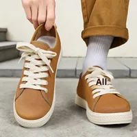 Chaussures pour hommes, nouveaux modèles de printemps, baskets décontractées polyvalentes, empeigne en mesh, doublure en tissu, semelle extérieure en PVC souple, chaussures confortables pour papa, à lacets