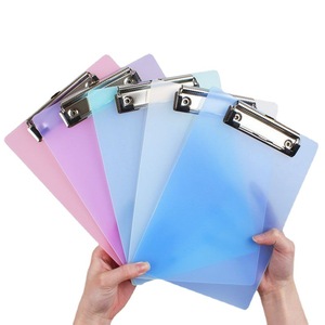 Popolare prodotto personalizzato stampato A4 <span class=keywords><strong>appunti</strong></span> di plastica, clip di bordo in metallo, PP <span class=keywords><strong>appunti</strong></span> a4 - Product Image 5