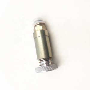 Pompe à main de haute qualité 2447222000 Pompe à carburant Pompe à main 2447222000 092130-0050 152200-1120 - Product Image 1