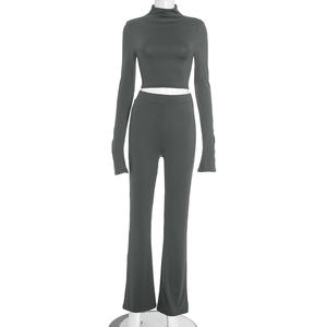 2026 ट्रेंडिंग उत्पाद लंबी आस्तीन उच्च गर्दन की फसल शीर्ष + फ्लेयर पैंट सेट दो टुकड़े सेट ठोस आकस्मिक 2 टुकड़ा Jogggggger योग सेट महिलाओं - Product Image 4