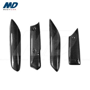 Poignée intérieure de <span class=keywords><strong>porte</strong></span> en fibre de carbone (<span class=keywords><strong>4</strong></span> pièces) pour Ferrari 2015 2018-488 Gtb Spider - Product Image 1