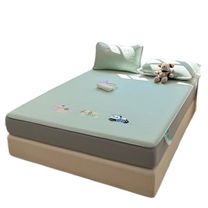Hongchang Ice <b>Silk</b> Cooling Mat 1.2m 1.5m 1.8m Summer Baby Bedding Waffle Embroidery Machine Washable Soft Mat - Product Image 5