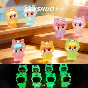 Colgante de resina Lanshuo Q Baby Doll que brilla en la oscuridad, amuleto de dibujos animados para niños, regalo, accesorio de joyería DIY - Product Image 1