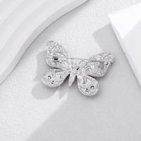 Broche Papillon Personnalisée en Alliage Diamanté pour Femme, Accessoire Vestimentaire Élégant et Léger de Luxe