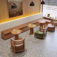 Ensemble table et chaises de salle à manger en bois massif moderne pour cafés restaurants pour les magasins de thé au lait avec canapé de stand de table basse