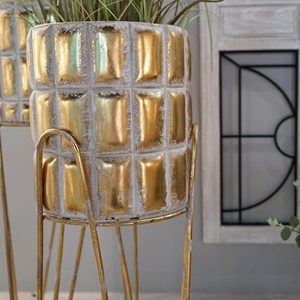 Étagères à fleurs décoratives <span class=keywords><strong>en</strong></span> <span class=keywords><strong>fonte</strong></span> Gold To Do Old Home Decor avec porte-fleurs <span class=keywords><strong>en</strong></span> métal - Product Image 5