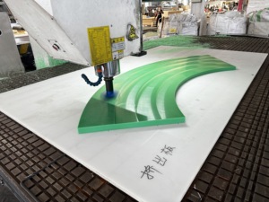 Uhmwpe nhựa băng tải chuỗi/băng tải bảo vệ đường sắt chuỗi <span class=keywords><strong>uhmw</strong></span> PE Dây chuyền con lăn theo dõi đường sắt - Product Image 5