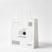 Sac cadeau élégant en carton blanc avec ruban en satin et logo estampé à chaud argenté pour parfum, emballage haut de gamme pour soins de la peau, sac fourre-tout premium