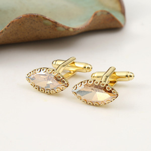 Người đàn ông của thời trang Pháp Kim Cương-Set pha lê Khuy măng sét trong hình dạng của siêu sáng bóng pha lê màu đỏ Khuy măng sét - Product Image 6