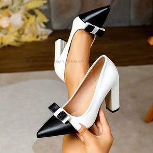 Chaussures à talons blocs bicolores pour femmes - Rouge et noir avec nœud décoratif, bout pointu, idéales pour le bureau et les soirées - Vente en gros usine - Product Image 3