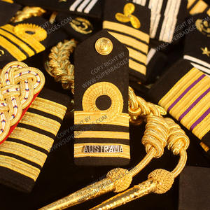 Épaulettes de pilote OEM personnalisables, bandes de grade, épaulettes de veste, à enfiler, or noir, polyester/coton, uniformes d'avion confortables - Product Image 5