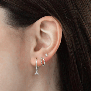 Aretes Minimalistas CANNER de Plata de Ley S925, Aretes de Aro Dobles Brillantes de 9 mm para Mujer, Joyería de Oro de 18k - Product Image 4