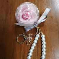 Vente en gros de roses préservées en acrylique, cadeaux de fleurs éternelles naturelles, porte-clés, boîte d'ornements décoratifs