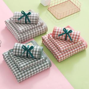 Nouvelle serviette de bain en gaze de coton japonais de haute qualité, séchage rapide, tissée à carreaux, cadeau brodé pour la maison - Product Image 4