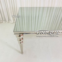Table de salle à manger rectangulaire en verre trempé, en acier inoxydable doré, de luxe moderne, sur mesure pour hôtels et événements