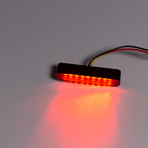 Feu arrière LED P2 12V 9 LED KS16-045, mini feu stop ultra-plat pour <span class=keywords><strong>moto</strong></span>, scooter, VTT, UTV - Product Image 6